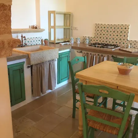 Sulvia 度假居 Corsano (Apulia)